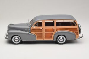 Chevrolet Fleetmaster Woody Szürke Maisto 1:18 31854 Fém – 4. kép a 8-ből