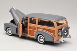 Chevrolet Fleetmaster Woody Szürke Maisto 1:18 31854 Fém – 5. kép a 8-ből