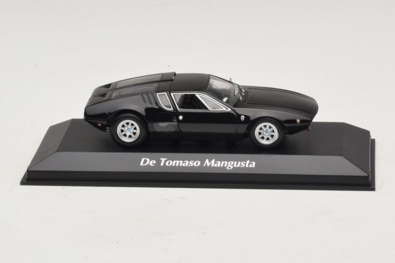 De Tomaso Mangusta Fekete Maxichamps 1:43 940127121 Diecast