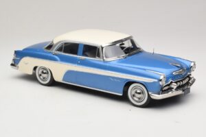 DeSoto Fireflite Sedan Kék Metál & Krémszínű KK-Scale 1:18 KKDC181544 Fém – 4. kép a 6-ből