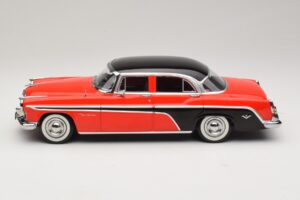 DeSoto Fireflite Sedan Piros & Fekete KK-Scale 1:18 KKDC181541 Fém – 3. kép a 6-ből