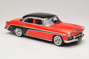 DeSoto Fireflite Sedan Piros & Fekete KK-Scale 1:18 KKDC181541 Fém – 4. kép a 6-ből