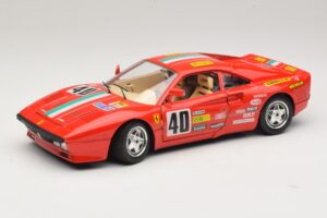 Ferrari 288 GTO #40 Piros Bburago 1:18 3027-P4 Fém