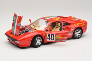 Ferrari 288 GTO #40 Piros Bburago 1:18 3027-P4 Fém – 2. kép a 8-ből