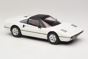 Ferrari 308 GTS Fehér MCG 1:18 MCG18664 Fém – 4. kép a 6-ből