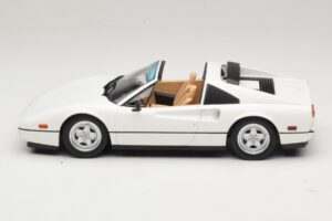 Ferrari 328 GTS US Version Fehér KK-Scale 1:18 KKDC181703 Fém – 4. kép a 7-ből