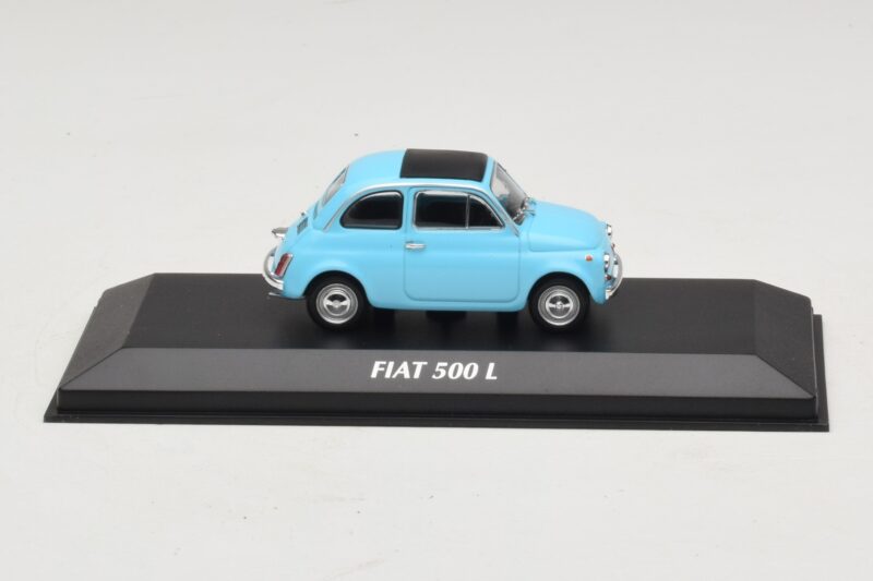 Fiat 500 L Kék Maxichamps 1:43 Fiat 500 L Kék Maxichamps 1:43 940121601 Fém