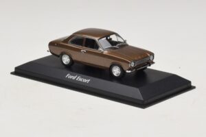 Ford Escort Mk1 Barna Metál Maxichamps 1:43 940081000 Fém – 3. kép a 5-ből