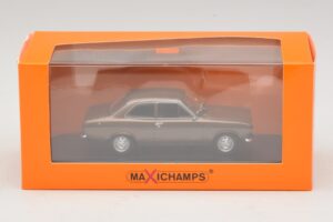 Ford Escort Mk1 Barna Metál Maxichamps 1:43 940081000 Fém – 5. kép a 5-ből