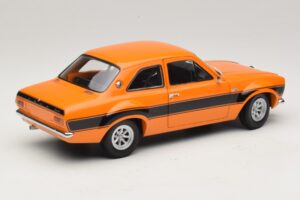Ford Escort Mk1 RS1600 AVO Narancssárga Fekete Csíkokkal Minichamps 1:18 100688104 Fém – 3. kép a 8-ből