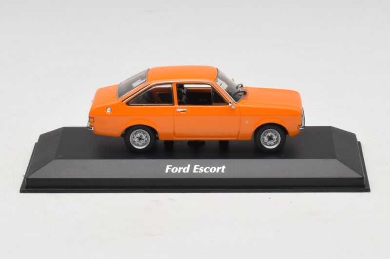 Ford Escort Mk2 Narancssárga Maxichamps 1:43 940084101 Diecast