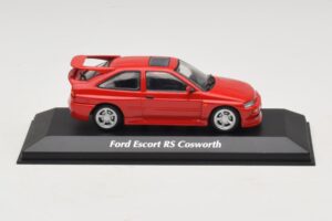 Ford Escort RS Cosworth Piros Maxichamps 1:43 940082100 Diecast