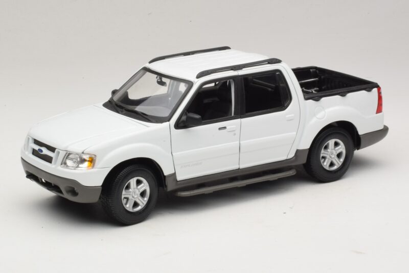 Ford Explorer Sport Trac Fehér Maisto 1:18 36891 Fém
