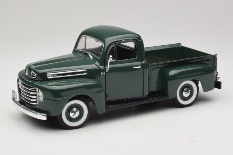 Ford F-1 Zöld Road Legends 1:18 92218 Fém