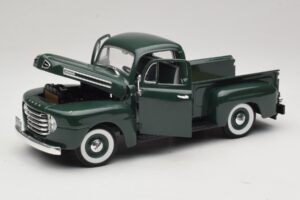Ford F-1 Zöld Road Legends 1:18 92218 Fém – 2. kép a 8-ből