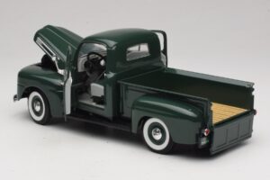 Ford F-1 Zöld Road Legends 1:18 92218 Fém – 5. kép a 8-ből