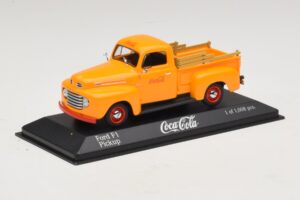 Ford F1 Coca-Cola Minichamps 1:43 400082062 Fém – 2. kép a 5-ből
