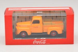 Ford F1 Coca-Cola Minichamps 1:43 400082062 Fém – 5. kép a 5-ből