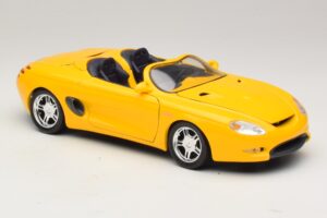 Ford Mustang Mach III Kabrió Sárga Maisto 1:18 32815 Fém – 6. kép a 8-ből