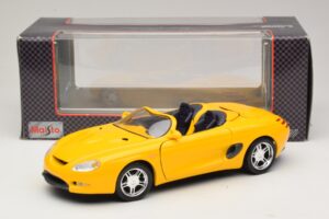 Ford Mustang Mach III Kabrió Sárga Maisto 1:18 32815 Fém – 8. kép a 8-ből