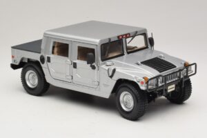 Hummer H1 Hardtop Ezüst Maisto 1:18 36857 Fém – 6. kép a 8-ből