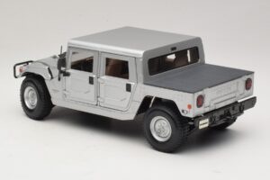 Hummer H1 Hardtop Ezüst Maisto 1:18 36857 Fém – 7. kép a 8-ből