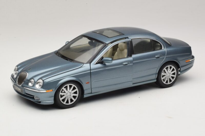 Jaguar S-Type X200 Kék Maisto 1:18 31865 Fém