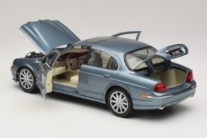 Jaguar S-Type X200 Kék Maisto 1:18 31865 Fém – 5. kép a 8-ből