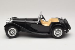 Jaguar SS100 Roadster Fekete Bburago 1:18 3006-M3 Fém – 3. kép a 6-ből