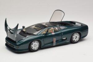 Jaguar XJ220 Zöld Metál Maisto 1:18 31807 Fém – 2. kép a 8-ből