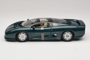 Jaguar XJ220 Zöld Metál Maisto 1:18 31807 Fém – 4. kép a 8-ből