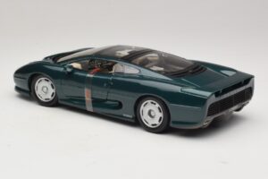 Jaguar XJ220 Zöld Metál Maisto 1:18 31807 Fém – 7. kép a 8-ből
