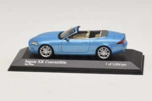 Jaguar XK X150 Kabrió Világoskék Metál Minichamps 1:43 400130530 Fém