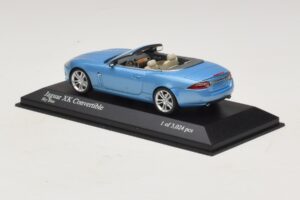 Jaguar XK X150 Kabrió Világoskék Metál Minichamps 1:43 400130530 Fém – 3. kép a 5-ből
