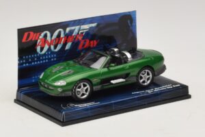 Jaguar XKR X100 Roadster Die Another Day Minichamps 1:43 045149 Fém – 2. kép a 5-ből
