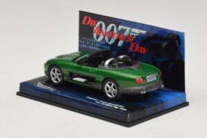 Jaguar XKR X100 Roadster Die Another Day Minichamps 1:43 045149 Fém – 3. kép a 5-ből