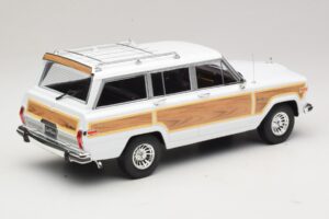 Jeep Grand Wagoneer Fehér KK-Scale 1:18 KKDC181111 Fém – 2. kép a 6-ből