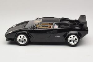 Lamborghini Countach 5000 Quattrovalvole Fekete Bburago 1:18 3337 Fém – 4. kép a 8-ből