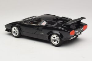 Lamborghini Countach 5000 Quattrovalvole Fekete Bburago 1:18 3337 Fém – 7. kép a 8-ből