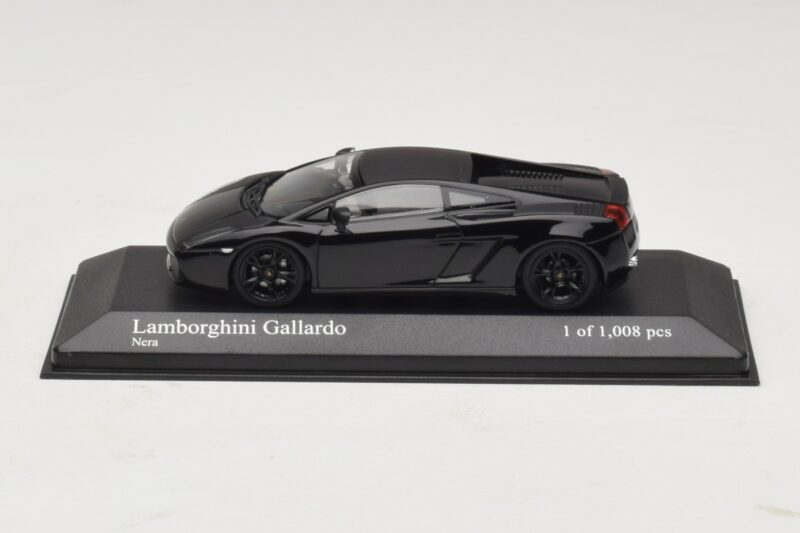 Lamborghini Gallardo Fekete Minichamps 1:43 Lamborghini Gallardo Fekete Minichamps 1:43 400103504 Fém