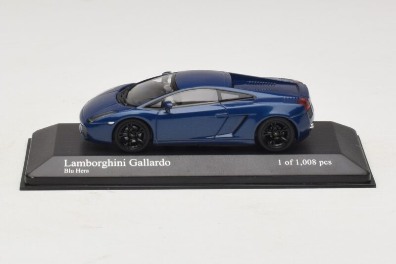 Lamborghini Gallardo Blue Metallic Minichamps 1:43 Lamborghini Gallardo Blue Metallic Minichamps 1:43 400103505 Fém