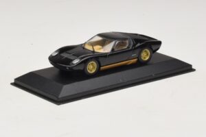 Lamborghini Miura P400 Fekete Minichamps 1:43 430103004 Fém – 2. kép a 5-ből