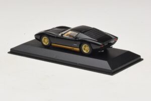 Lamborghini Miura P400 Fekete Minichamps 1:43 430103004 Fém – 3. kép a 5-ből