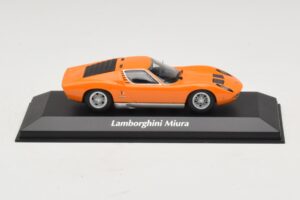 Lamborghini Miura P400 Narancssárga Maxichamps 1:43 940103001 Diecast