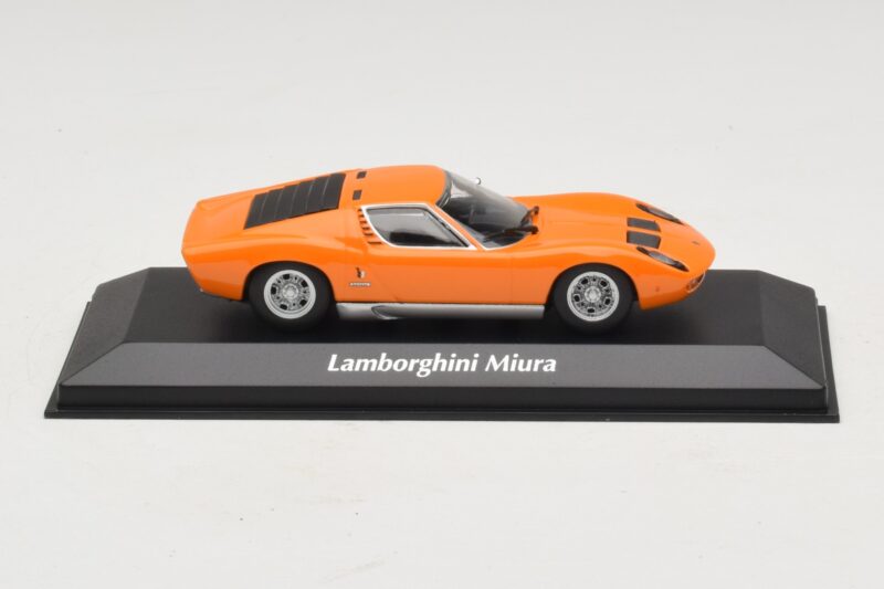 Lamborghini Miura P400 Narancssárga Maxichamps 1:43 940103001 Diecast