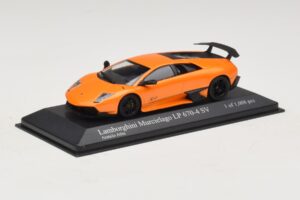 Lamborghini Murcielago LP670-4 SV Narancssárga Metál Minichamps 1:43 400103942 Fém – 2. kép a 5-ből