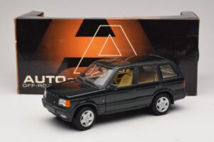 Land Rover Range Rover P38A 4.6 HSE Zöld Metál AUTOart 1:18 70010 Fém – 8. kép a 8-ből