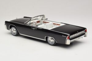 Lincoln Continental Convertible Fekete Bad Boys KK-Scale 1:18 KKDC181521 Fém – 6. kép a 7-ből