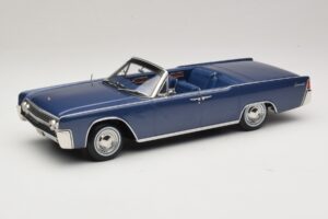 Lincoln Continental Convertible Kék Metál The Lincoln Lawyer KK-Scale 1:18 KKDC181522 Fém