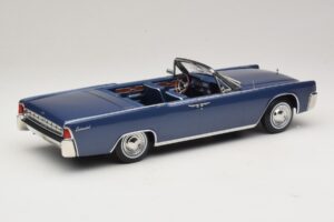 Lincoln Continental Convertible Kék Metál The Lincoln Lawyer KK-Scale 1:18 KKDC181522 Fém – 3. kép a 7-ből
